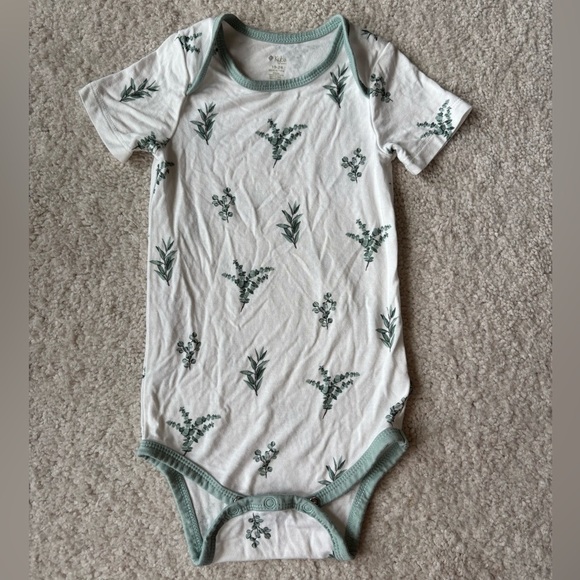 Kyte Baby eucalyptus one piece bodysuit size 18-24m - Picture 1 of 6